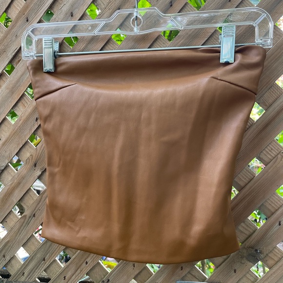 CULTNAKED Vegan Leather Shorts and Corset Set - Picture 6 of 9